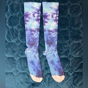 Pro Compression blue tie dye socks